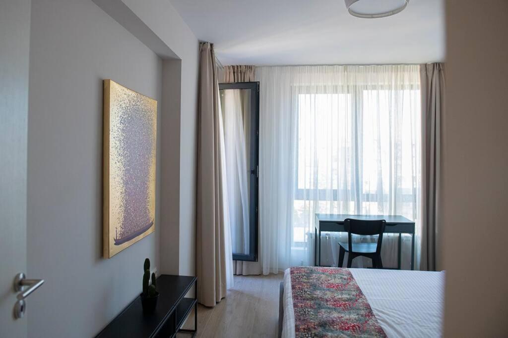 Tokiyo: A Lovely City Center 2 Bedrooms Apartment With Private Parking София Екстериор снимка