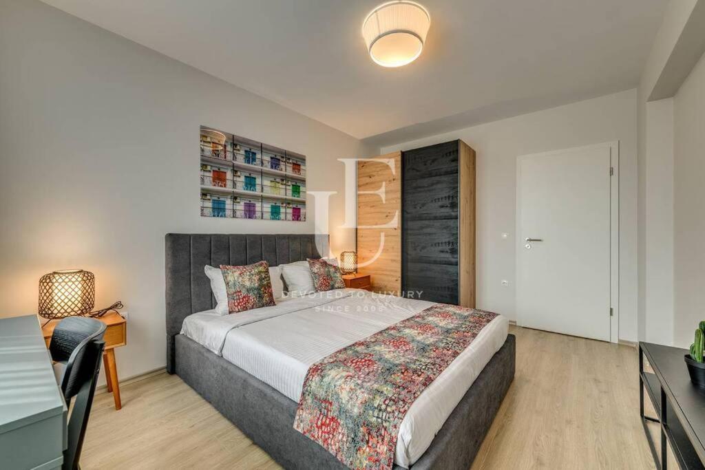 Tokiyo: A Lovely City Center 2 Bedrooms Apartment With Private Parking София Екстериор снимка