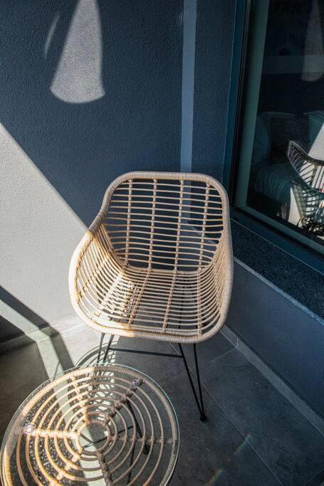 Tokiyo: A Lovely City Center 2 Bedrooms Apartment With Private Parking София Екстериор снимка
