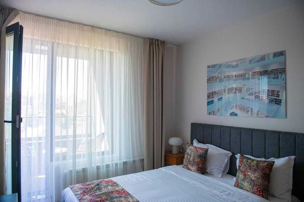 Tokiyo: A Lovely City Center 2 Bedrooms Apartment With Private Parking София Екстериор снимка